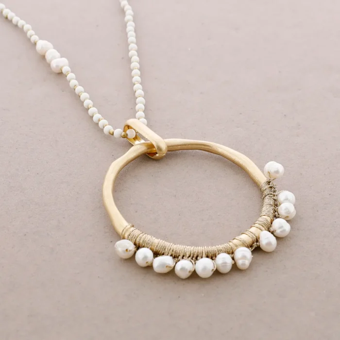 Colar longo de contas com Aro de pérolas cultivadas - Dourado - Image 1