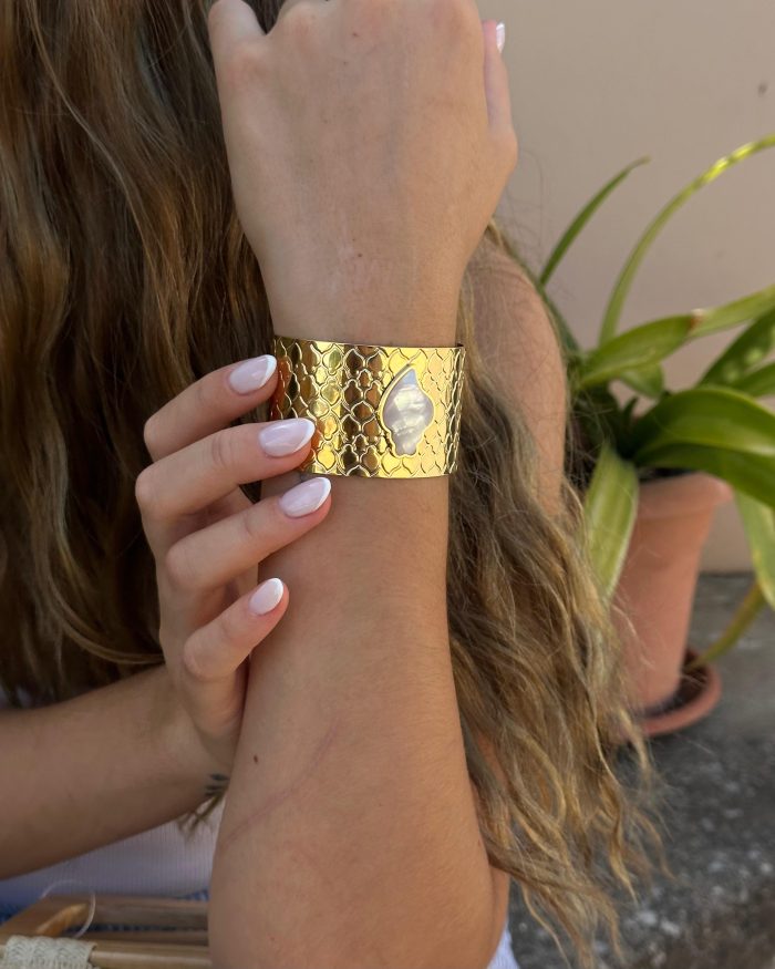 Pulseira rígida aço com coração Viana - Image 1